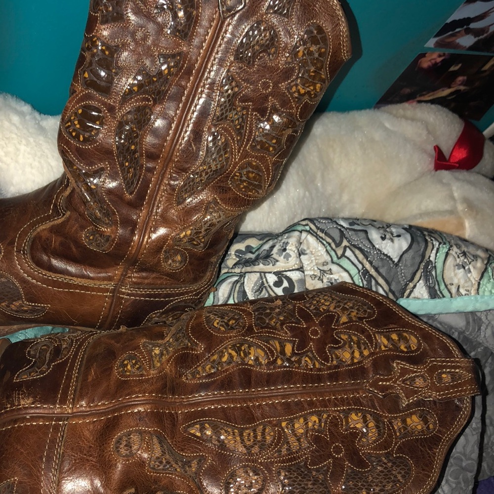 Size 8 1/2 All Leather Cowgirl Boots!
